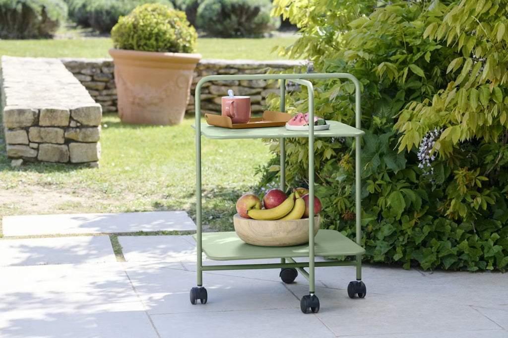 Alfred Pedestal Table