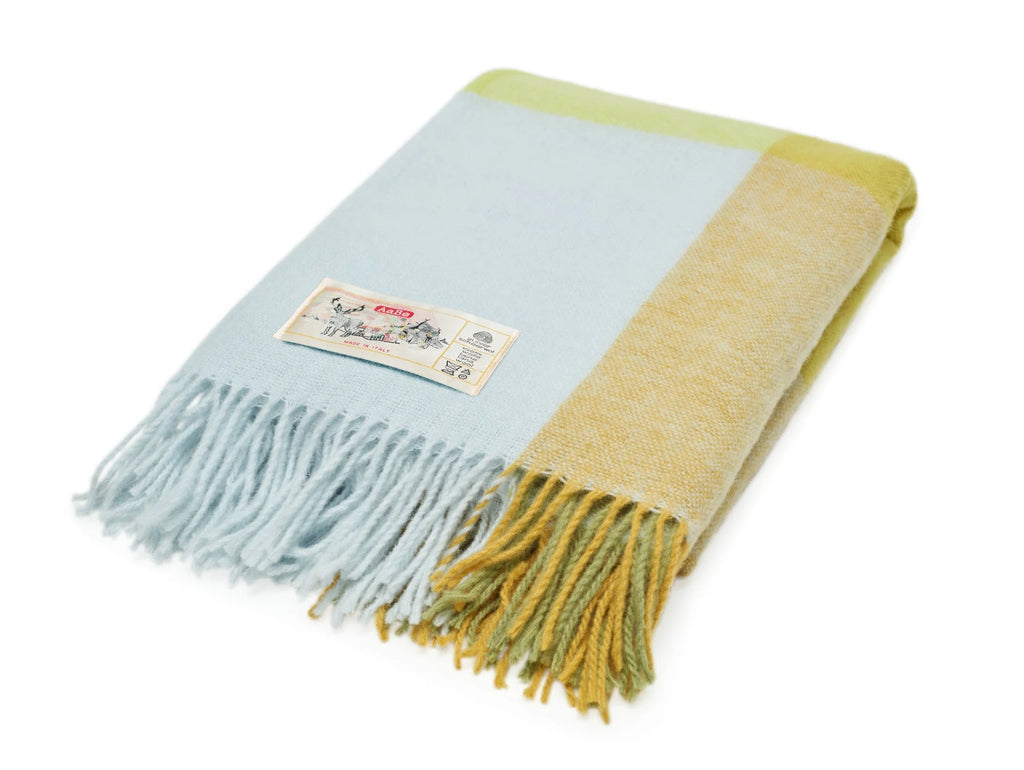 Color Blend Spring Blanket