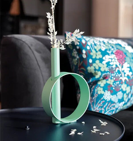 IOS Single Stem Vase
