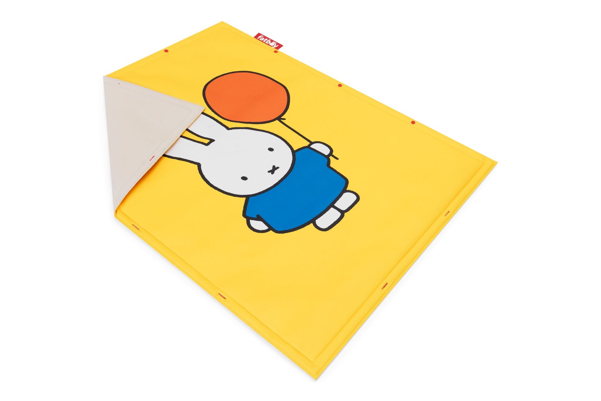 Flying Carpet x Miffy