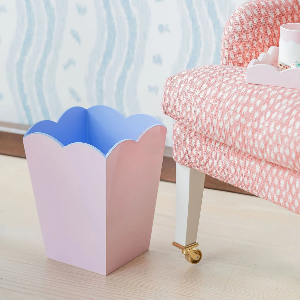 Scalloped Lacquer Bin