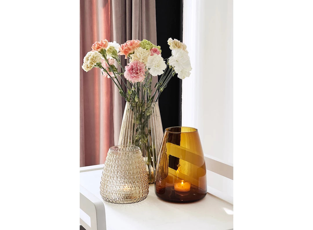 Dim Smooth Vase Amber
